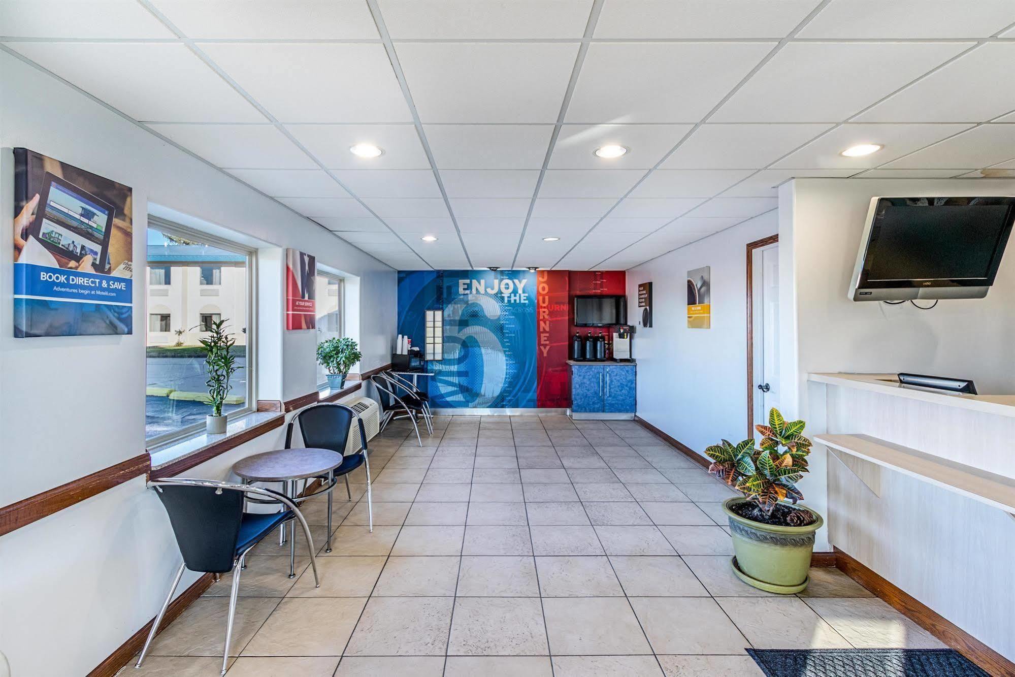 Motel 6-Urbana, Il Champaign Exteriör bild